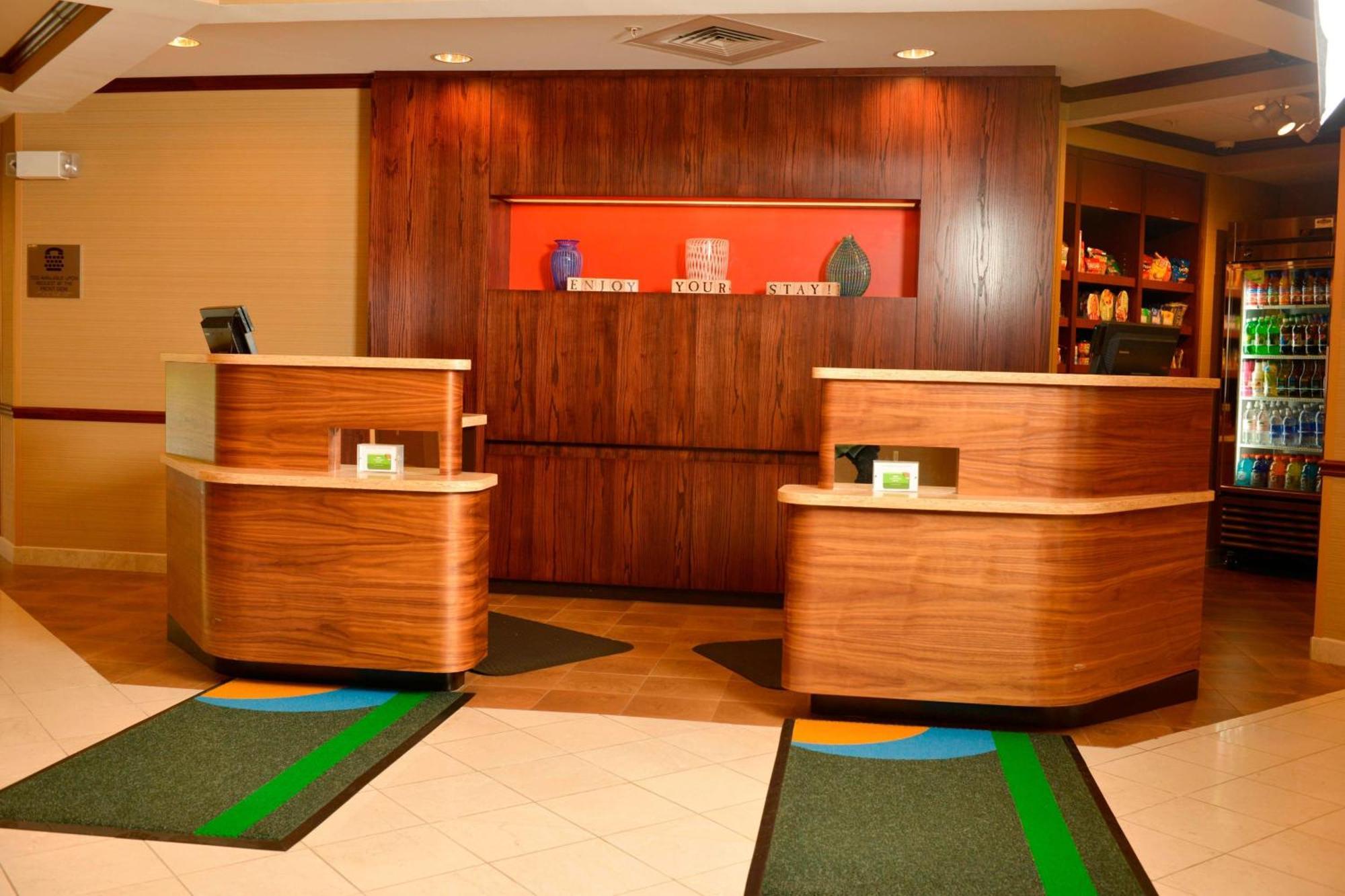 Courtyard Middlebury Otel Dış mekan fotoğraf
